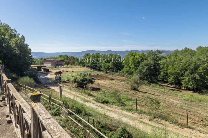 Image No.11-Maison de 9 chambres à vendre à Cadenet