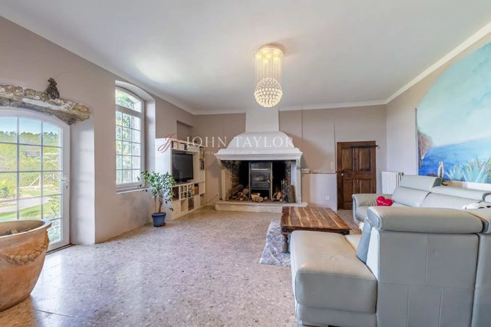 Image No.16-Maison de 9 chambres à vendre à Cadenet