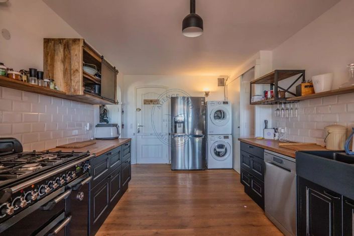 Image No.11-4 Bed House for sale