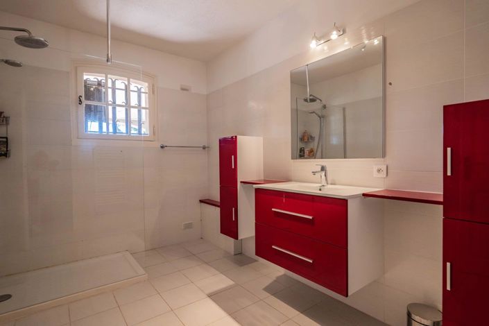 Image No.13-4 Bed House for sale