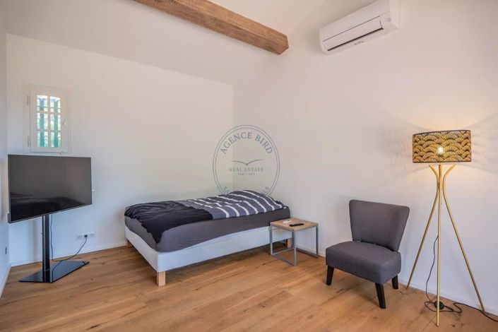 Image No.16-4 Bed House for sale