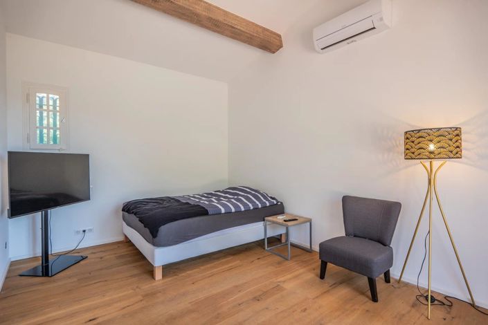 Image No.16-4 Bed House for sale