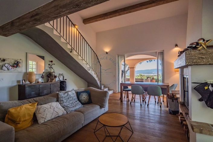 Image No.7-4 Bed House for sale