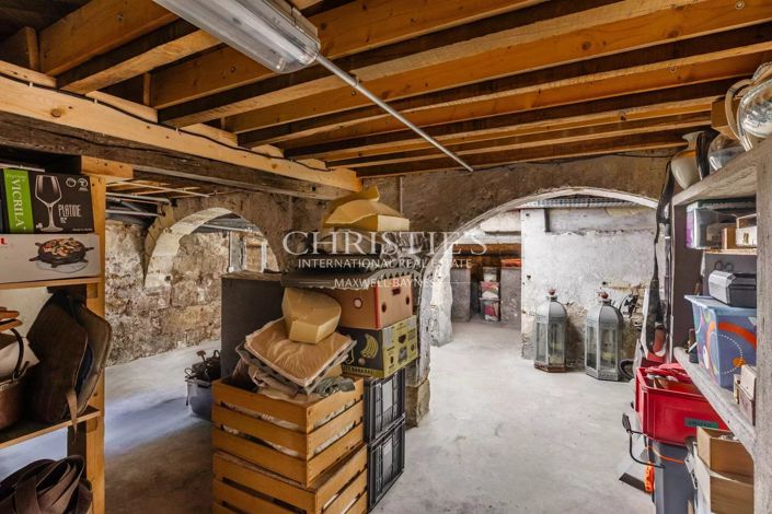 Image No.11-5 Bed House for sale