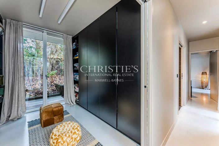 Image No.11-5 Bed House for sale