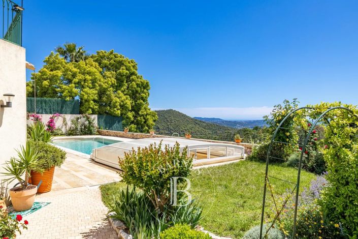 Image No.15-4 Bed House for sale