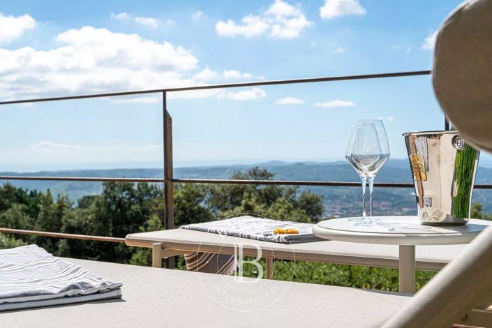 Image No.6-Maison de 4 chambres à vendre à Grasse