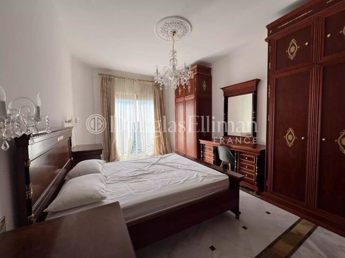 Image No.4-4 Bed Apartment for sale