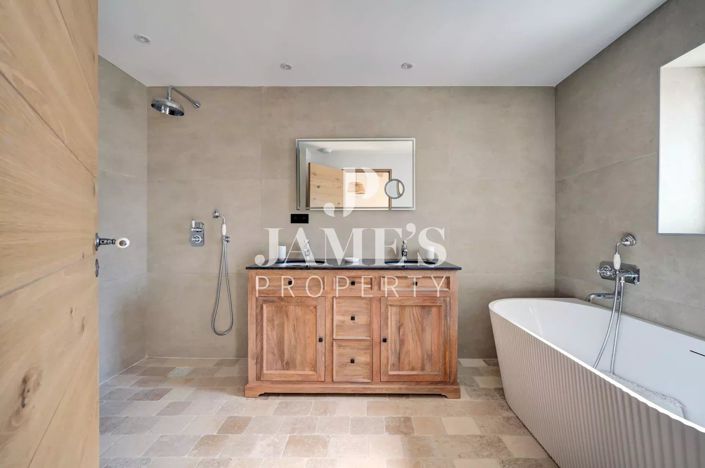 Image No.15-5 Bed House for sale