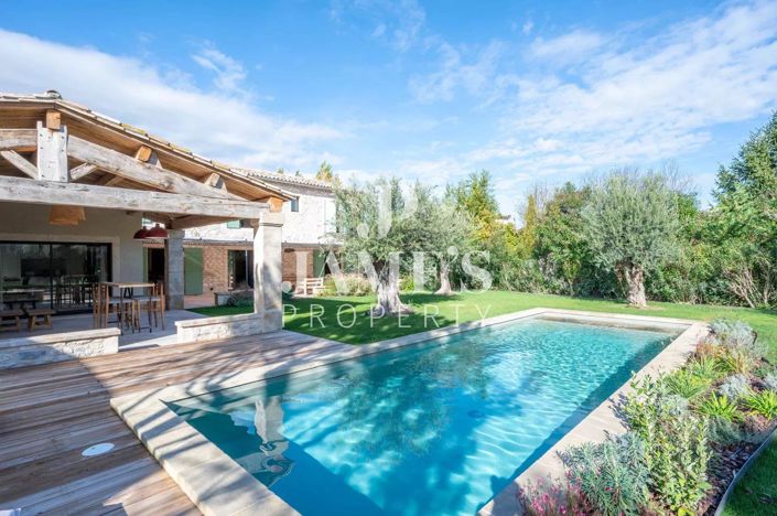 Image No.2-5 Bed House for sale