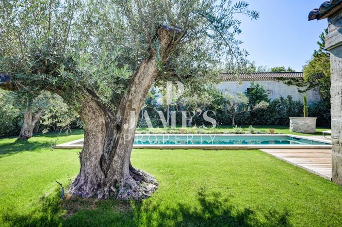 Image No.3-5 Bed House for sale