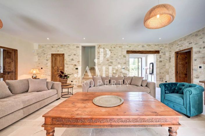 Image No.5-5 Bed House for sale