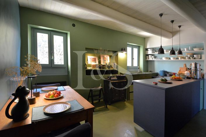 Image No.8-3 Bed House for sale