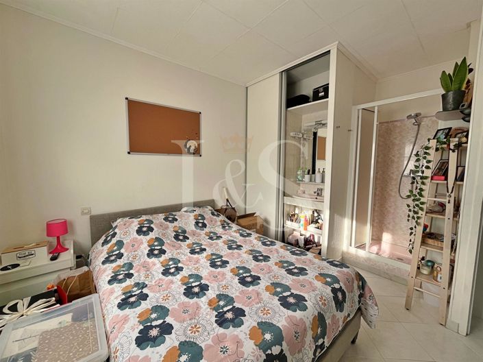 Image No.9-2 Bed House for sale