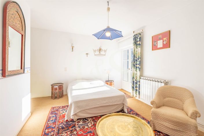 Image No.14-7 Bed House for sale