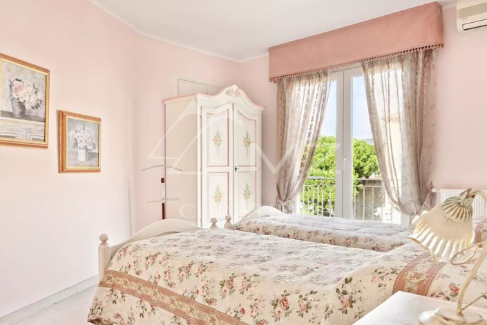 Image No.7-3 Bed Apartment for sale