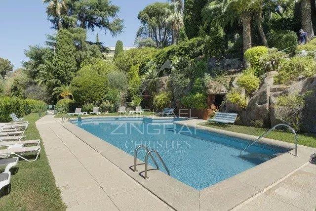 Image No.9-3 Bed Apartment for sale