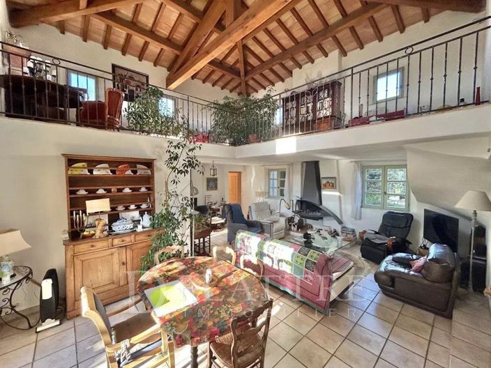 Image No.6-4 Bed House for sale