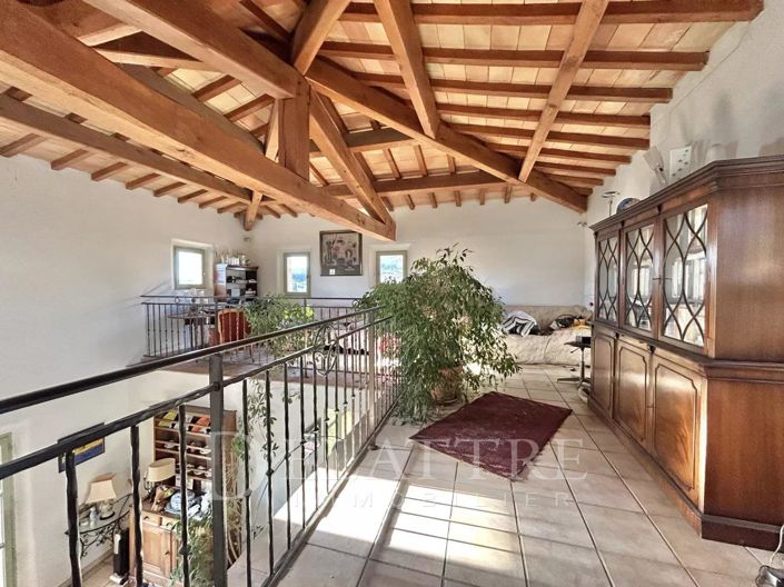 Image No.7-4 Bed House for sale