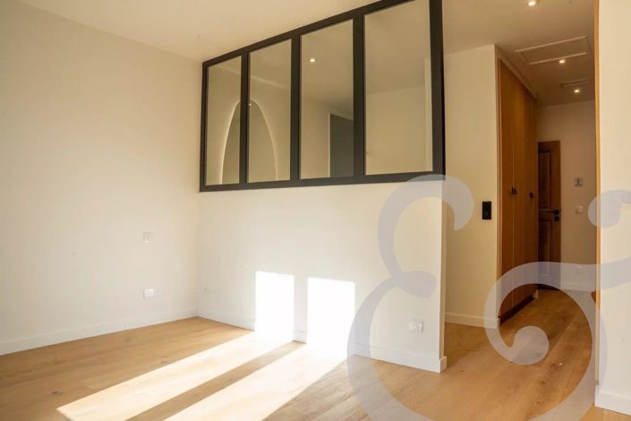 Image No.8-House for sale