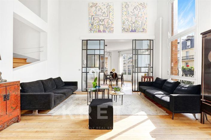 Image No.12-5 Bed Apartment for sale