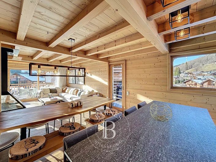 Image No.19-5 Bed House for sale