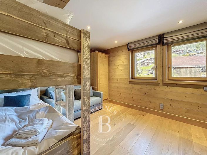 Image No.32-5 Bed House for sale