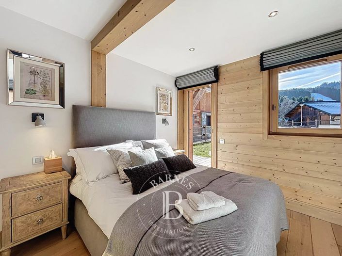 Image No.40-5 Bed House for sale