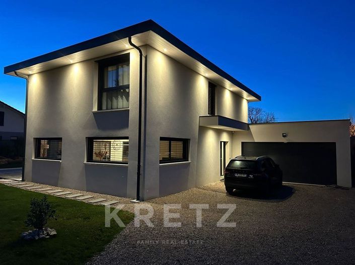 Image No.10-4 Bed House for sale