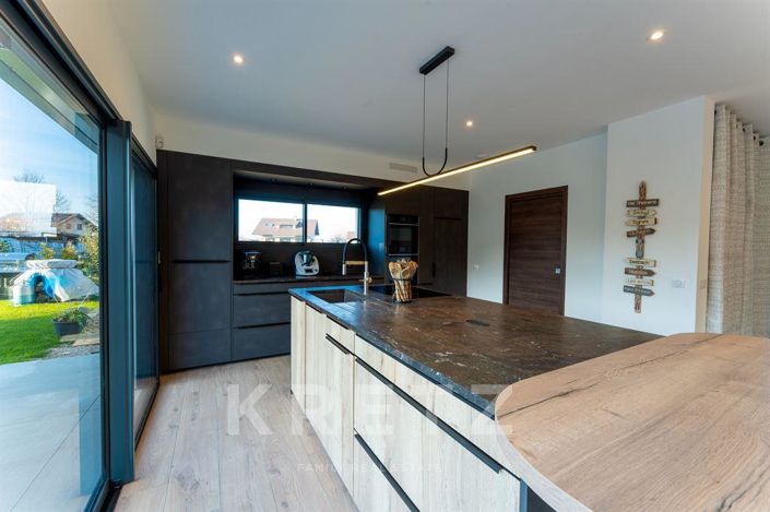 Image No.4-4 Bed House for sale