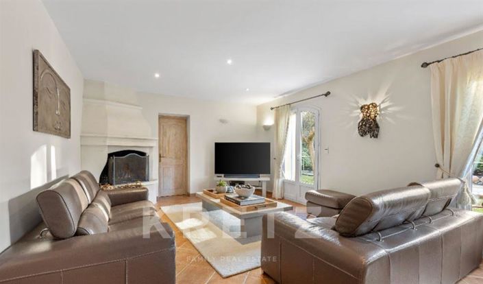 Image No.6-5 Bed House for sale