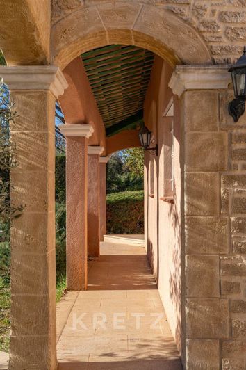 Image No.11-6 Bed House for sale