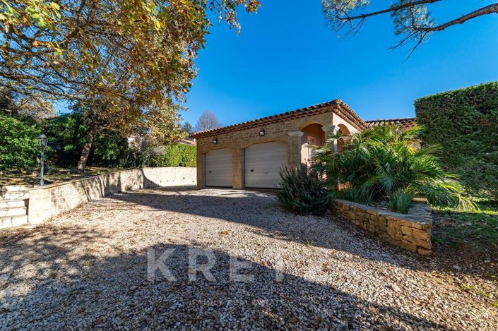 Image No.18-6 Bed House for sale