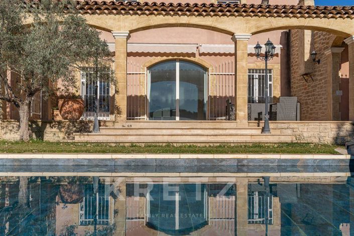 Image No.2-6 Bed House for sale