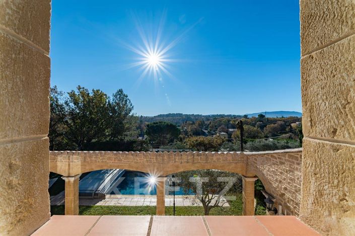 Image No.4-6 Bed House for sale