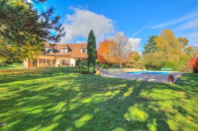 1 - Divonne-les-Bains, House