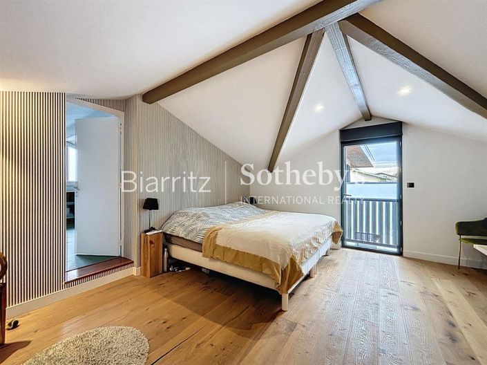 Image No.14-4 Bed House for sale