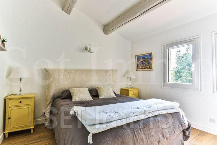 Image No.18-5 Bed House for sale