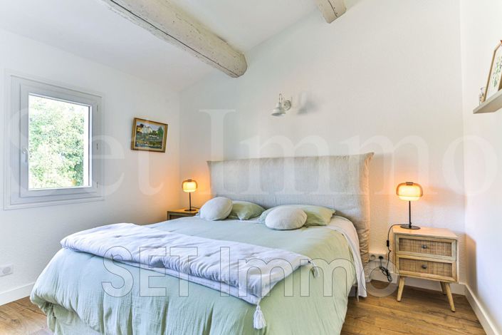 Image No.19-5 Bed House for sale