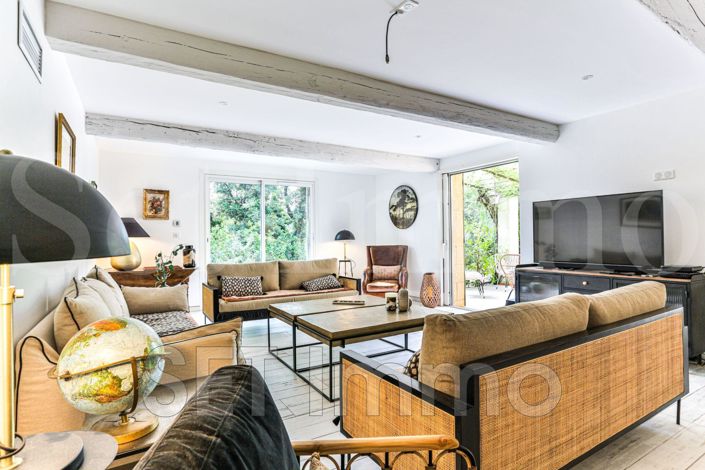 Image No.7-5 Bed House for sale