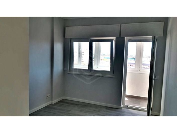 Image No.10-3 Bed Apartment for sale