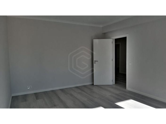 Image No.9-3 Bed Apartment for sale