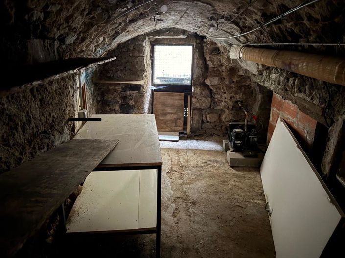 Image No.5-5 Bed House for sale