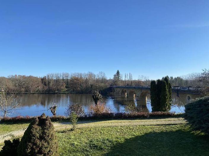 Image No.10-4 Bed House for sale