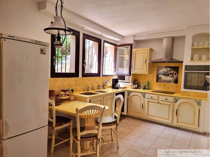 Image No.8-4 Bed House for sale