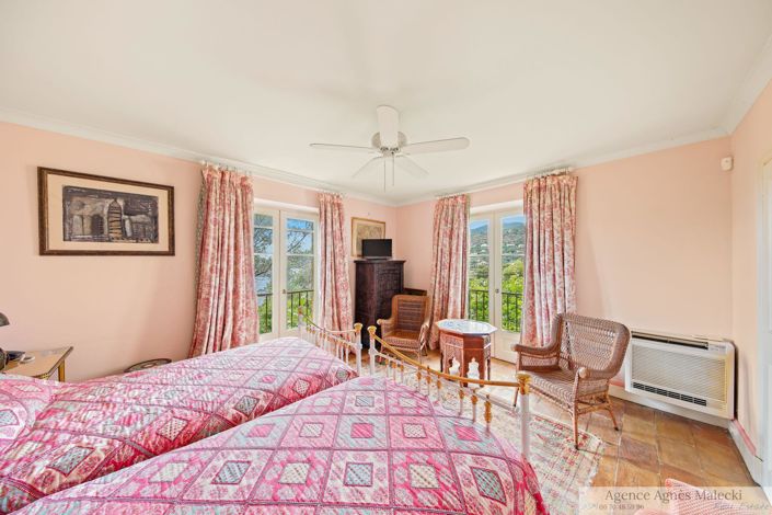 Image No.15-7 Bed House for sale