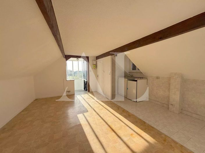 Image No.4-5 Bed House for sale