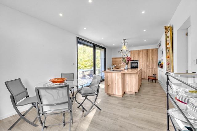 Image No.9-4 Bed House for sale