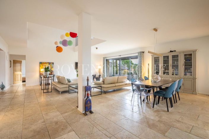 Image No.7-Maison de 4 chambres à vendre à Gordes