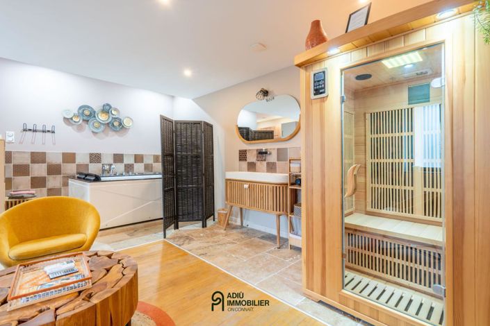 Image No.11-5 Bed House for sale